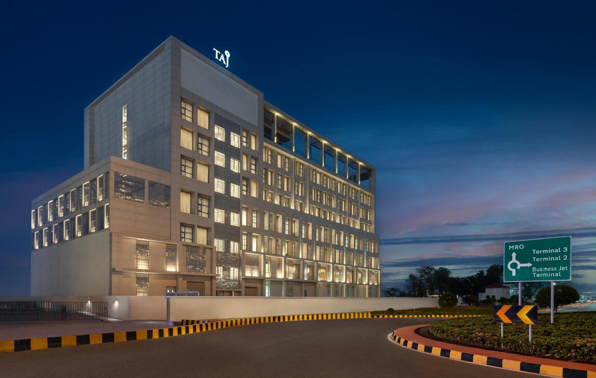 Taj Cochin International Airport, Kerala Hotell Kochi Exteriör bild