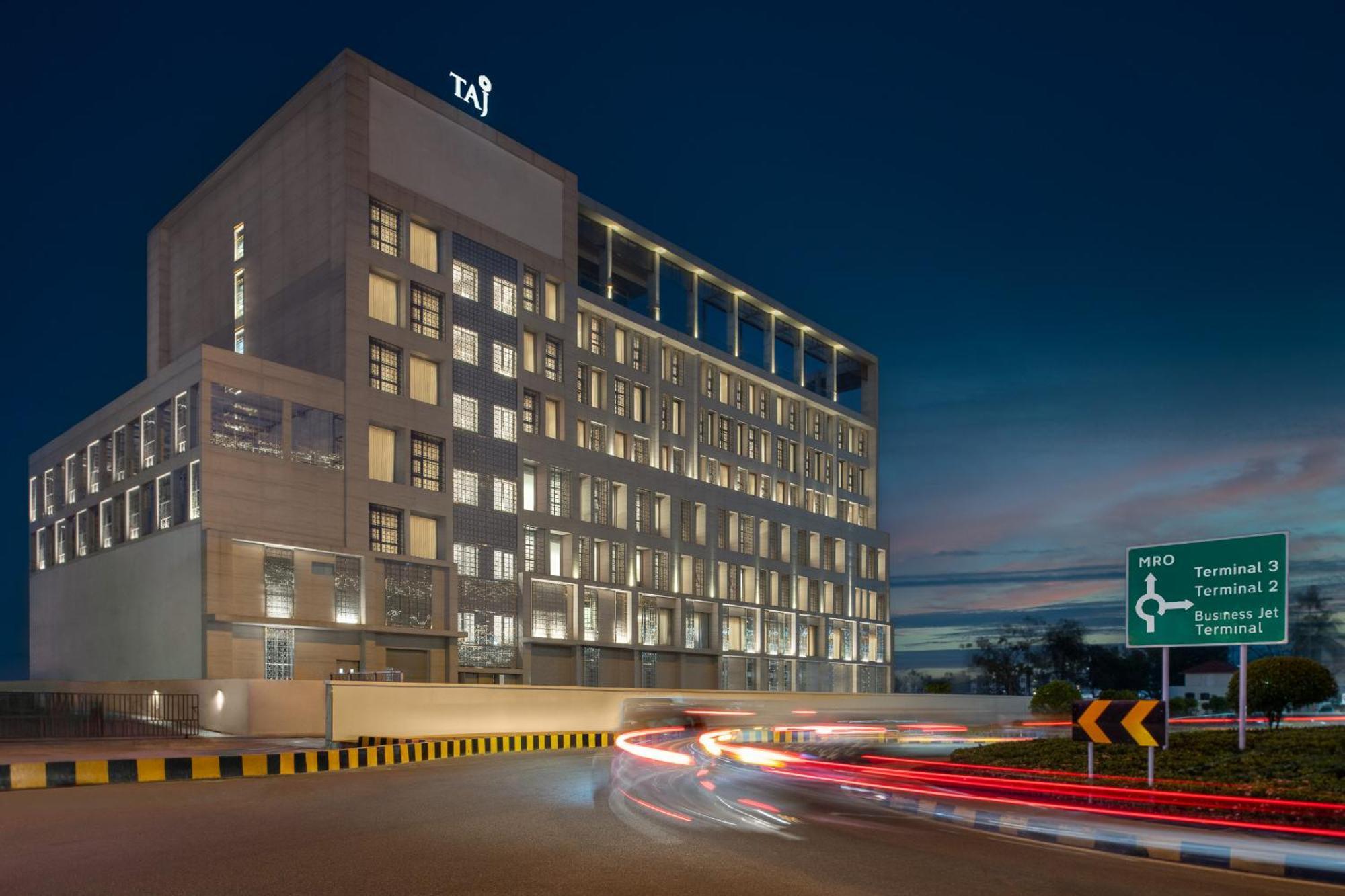 Taj Cochin International Airport, Kerala Hotell Kochi Exteriör bild