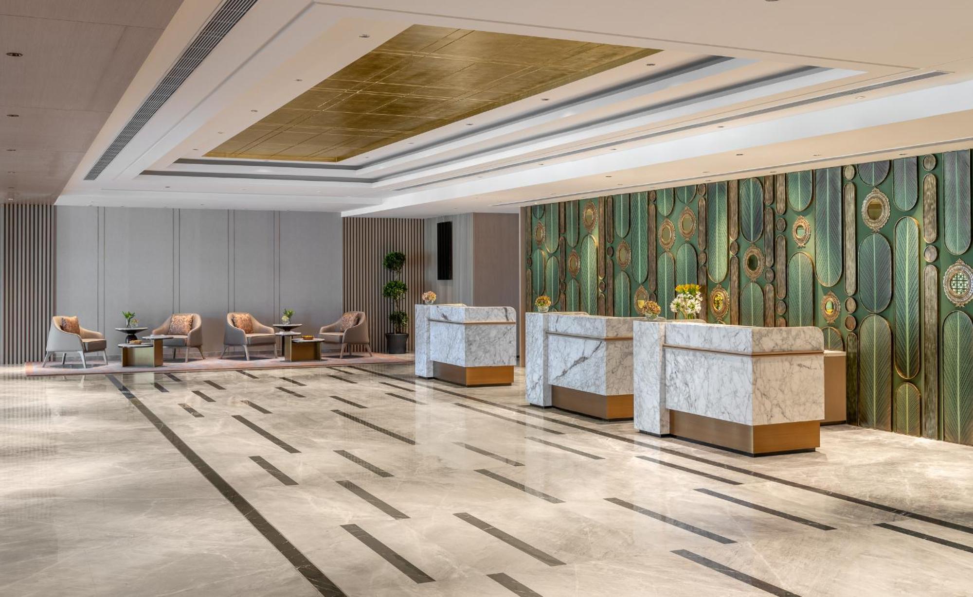 Taj Cochin International Airport, Kerala Hotell Kochi Exteriör bild